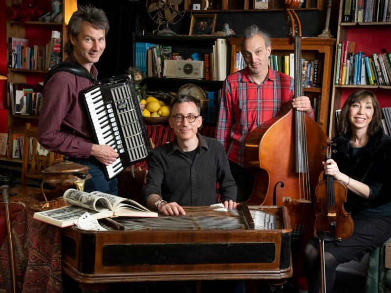 Super Rats – Romanian lautari music, 145 Strings &&nbsp;biscuits